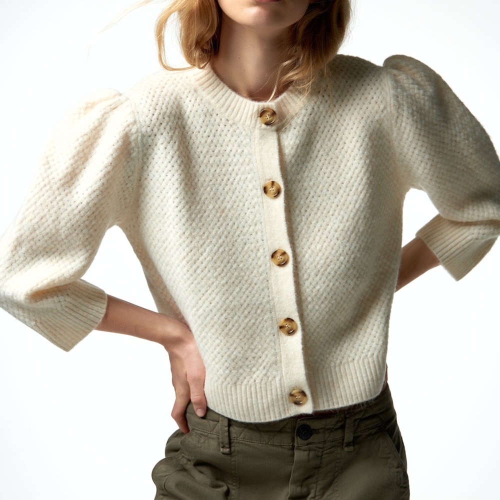 NWT Zara Knit Cardigan With Elbow Length Sleeves Size Medium